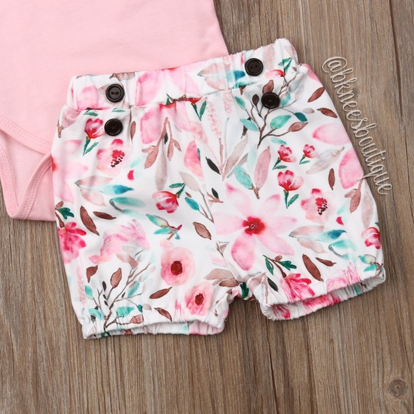 Babygirl Boutique Ruffle Strap + Floral Shorts Set - Picture 2 of 3
